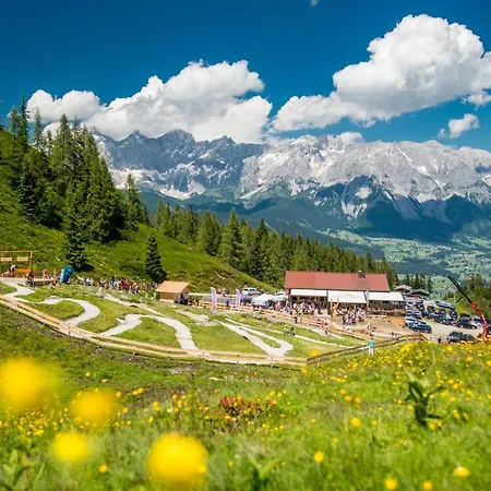 Mitterwallner 招待所 3*